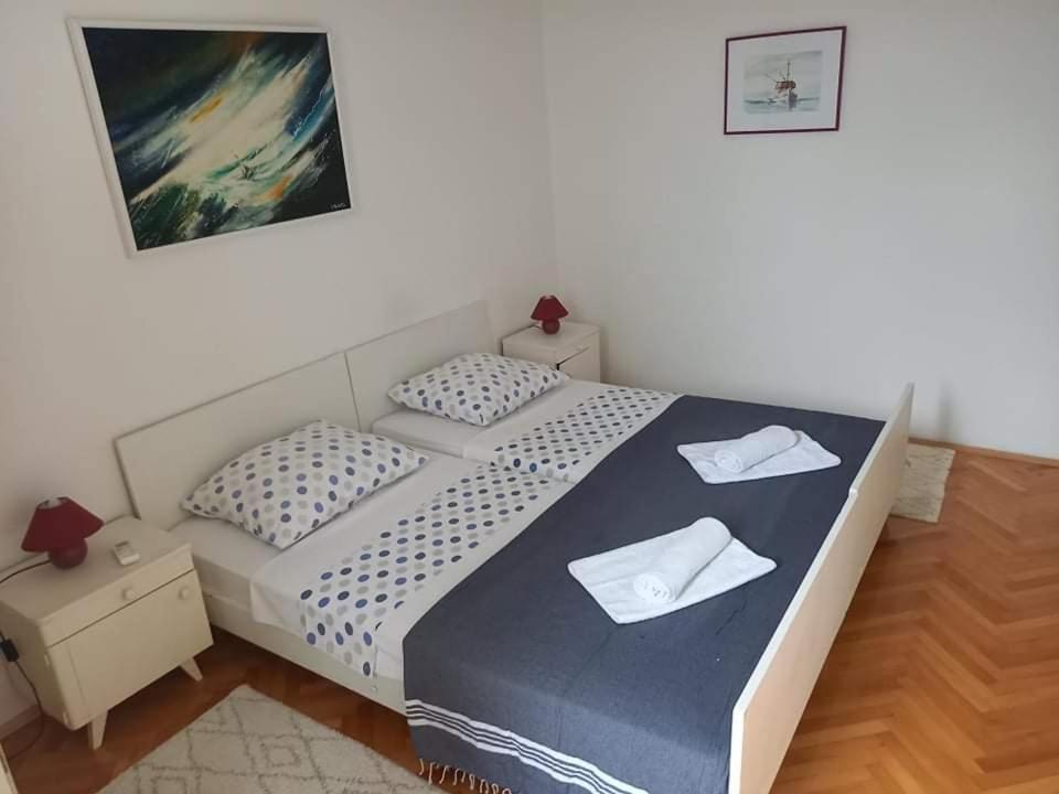 Studio Darija For 2 Persons S Terasom Wi-Fi & Parking Apartment Makarska Ngoại thất bức ảnh
