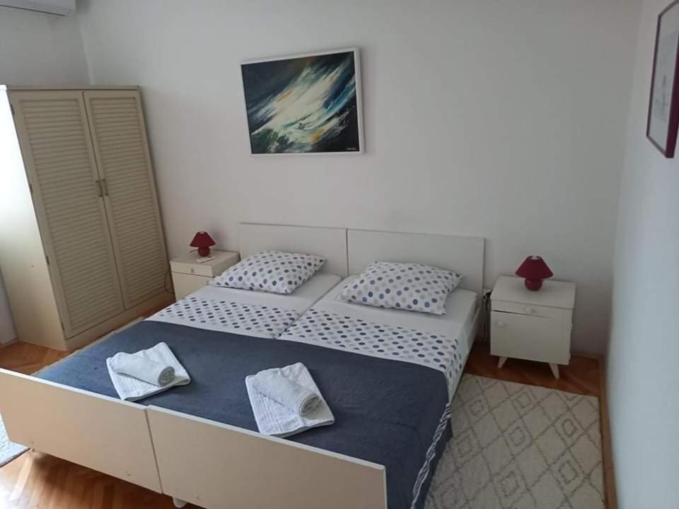 Studio Darija For 2 Persons S Terasom Wi-Fi & Parking Apartment Makarska Ngoại thất bức ảnh