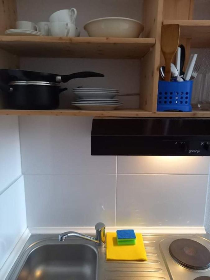 Studio Darija For 2 Persons S Terasom Wi-Fi & Parking Apartment Makarska Ngoại thất bức ảnh